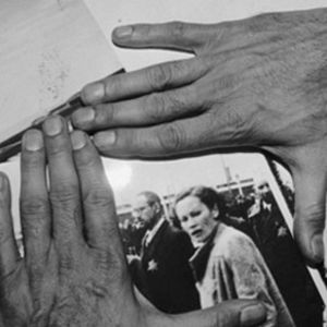 Foto Imagens do mundo e inscrições da guerra