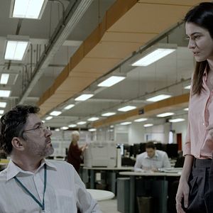 Foto Uma Dose Violenta de Qualquer Coisa