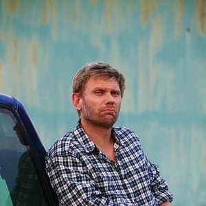 Foto Temos Que Sair Daqui