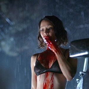 Foto Rise: A Ressurreição