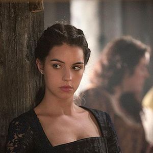Foto Adelaide Kane