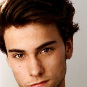 Foto Jack Falahee