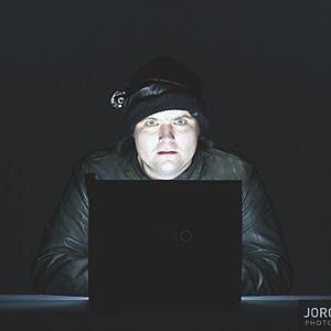 Foto Perseguição Virtual