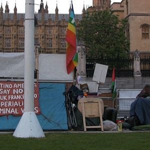 Foto Cartas desde Parliament Square