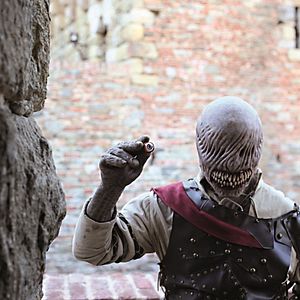 Foto Chapeuzinho Vermelho no Castelo das Trevas