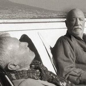 Foto Journey into Post-History