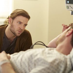 Foto Saving Hope