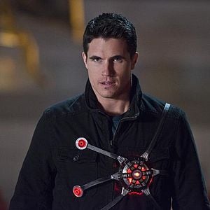 Foto Robbie Amell