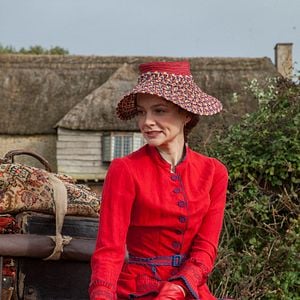 Foto Longe Deste Insensato Mundo