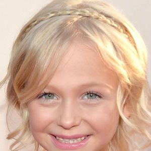 Foto Alyvia Alyn Lind