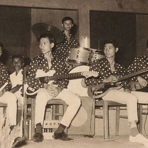 Foto Don't Think I've Forgotten: Cambodia's Lost Rock and Roll