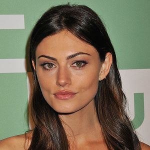 Foto Phoebe Tonkin
