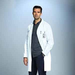 Foto Saving Hope