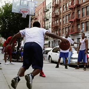 Foto Doin' It in the Park: Pick-Up Basketball, NYC