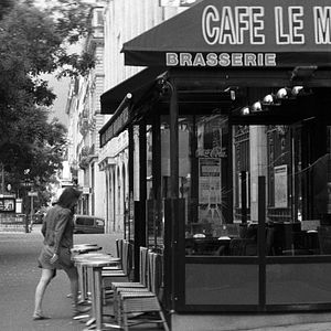 Foto À Sombra de Duas Mulheres