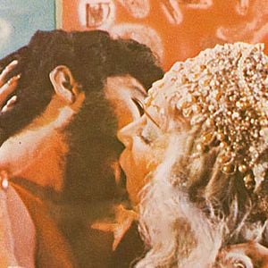 Foto A Deusa de Mármore - Escrava do Diabo