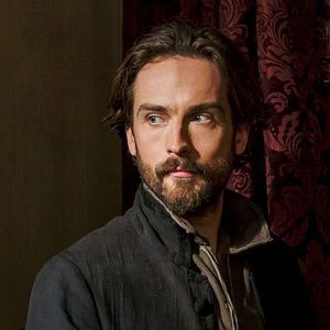 Foto Tom Mison