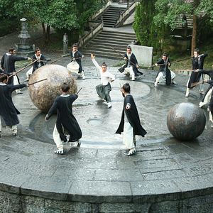 Foto O Monge Desce A Montanha