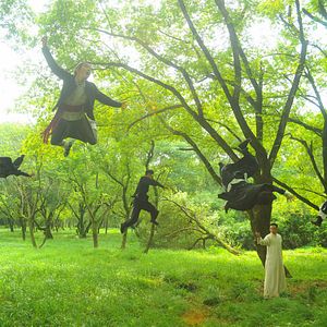 Foto O Monge Desce A Montanha