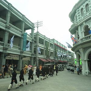 Foto O Monge Desce A Montanha