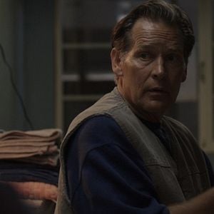 Foto The Wrong Side Of Right