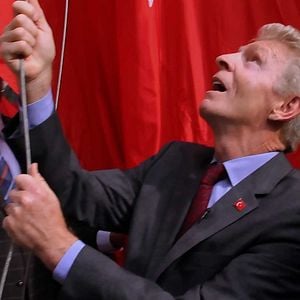 Foto Midnight Returns: The Story of Billy Hayes and Turkey