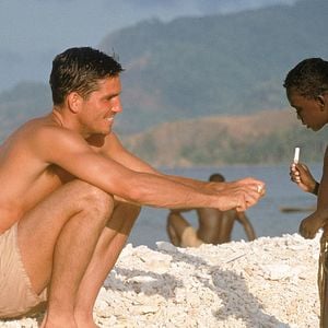 Foto Além da Linha Vermelha