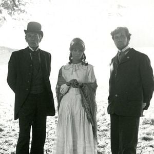 Foto Longe Deste Insensato Mundo