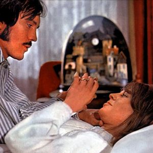 Foto Longe Deste Insensato Mundo