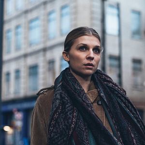 Foto Na Companhia de Estranhos