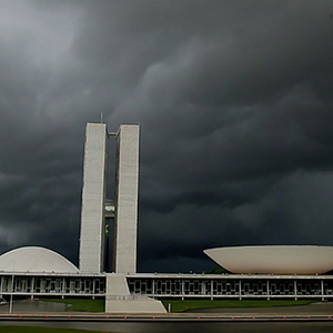 Foto Entre os Homens de Bem