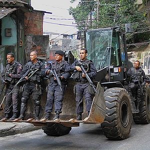 Foto Na Sombra do Morro