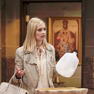 Foto Beth Behrs