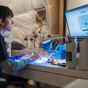 Foto O Espaço Entre Nós