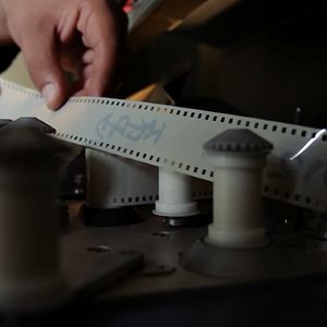 Foto Off Frame AKA Revolution Until Victory