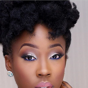 Foto Beverly Naya