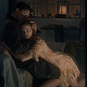 Foto Egon Schiele - Morte e a Donzela