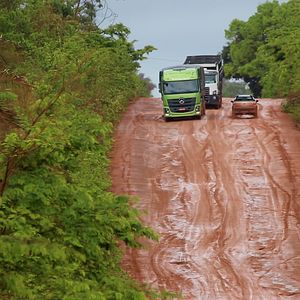 Foto Para Além da Curva da Estrada