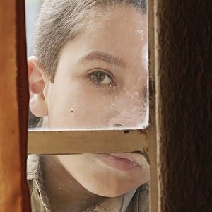 Foto Pedro Sob a Cama