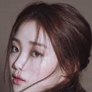 Foto Lee Sung-kyung