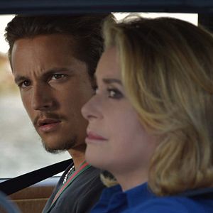 Foto Tout nous sépare