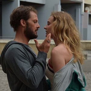 Foto Tout nous sépare