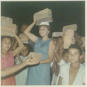 Foto Em Nome da América