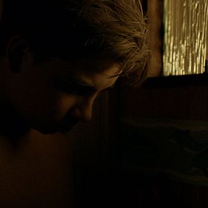 Foto Encontre Essa Pequena e Estúpida Vadia e Jogue Ela no Rio