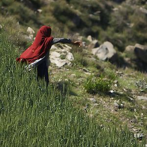 Foto Girl Unbound: A Guerra Para Ser Ela Mesma