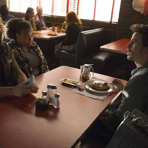 Foto Kevin (Probably) Saves the World