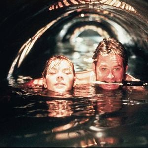 Foto Os Aventureiros do Bairro Proibido