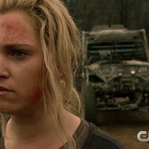 Foto Eliza Taylor