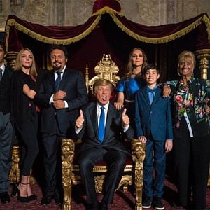 Foto Poveri ma Ricchissimi