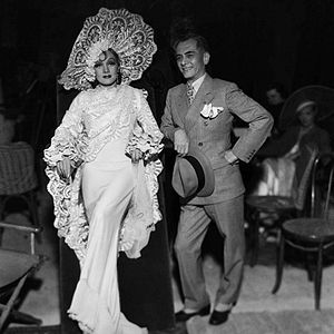 Foto Mulher Satânica